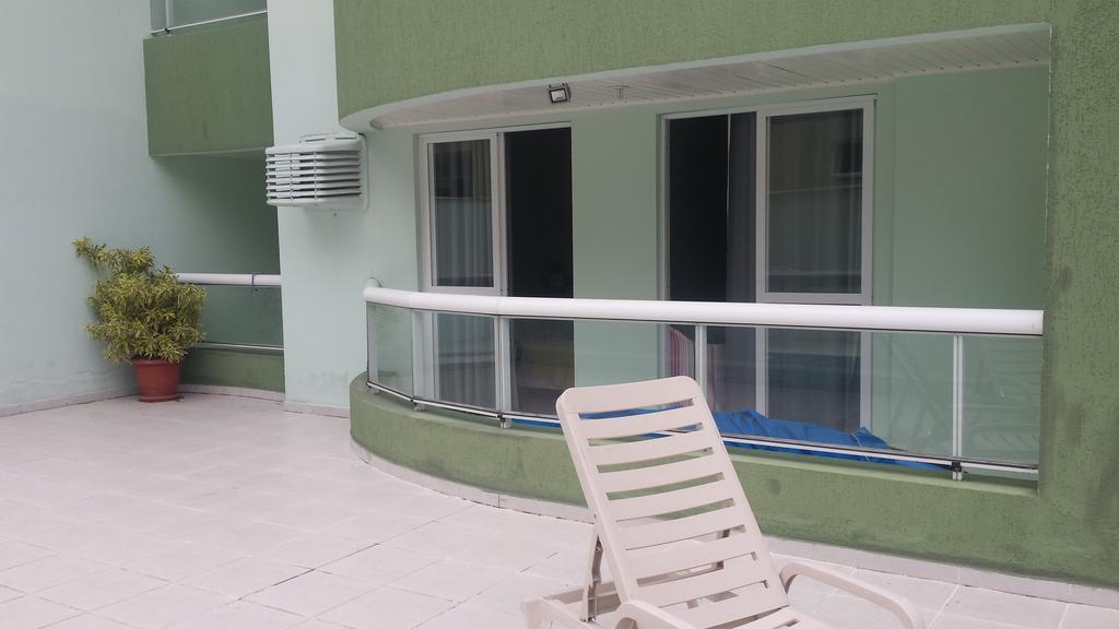 Apartamento Bombas ボンビーニャス エクステリア 写真